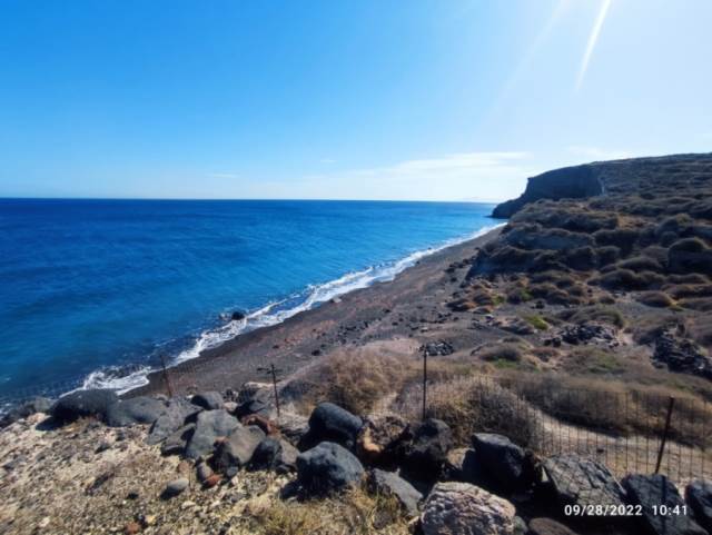 (For Sale) Land Agricultural Land  || Cyclades/Santorini-Oia - 10.500 Sq.m, 3.500.000€ 