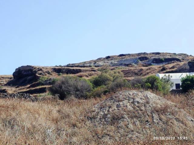 (For Sale) Land Agricultural Land  || Cyclades/Santorini-Oia - 4.497 Sq.m, 400.000€ 
