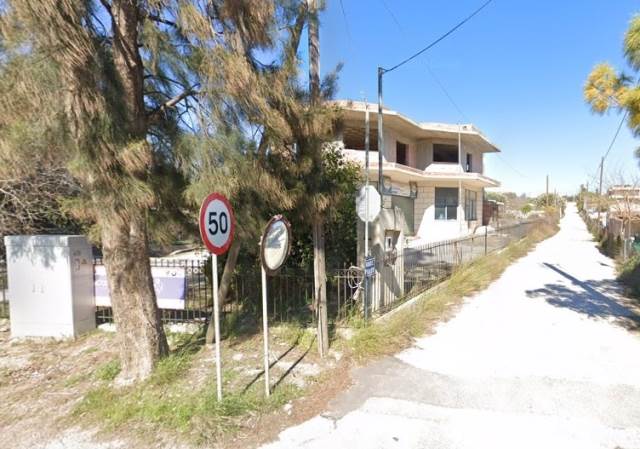 (For Sale) Residential Floor Apartment || East Attica/Markopoulo Mesogaias - 330 Sq.m, 350.000€ 