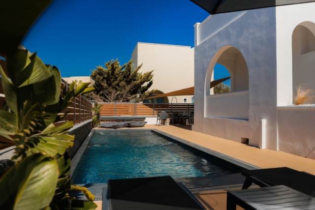 (For Sale) Residential Villa || Cyclades/Santorini-Thira - 150 Sq.m, 3 Bedrooms, 900.000€ 
