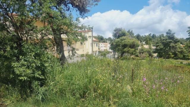(For Sale) Land Plot wIthin Settlement || East Attica/Stamata - 1.027 Sq.m, 900.000€ 