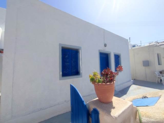 (For Sale) Residential Other properties || Cyclades/Santorini-Oia - 70 Sq.m, 250.000€ 