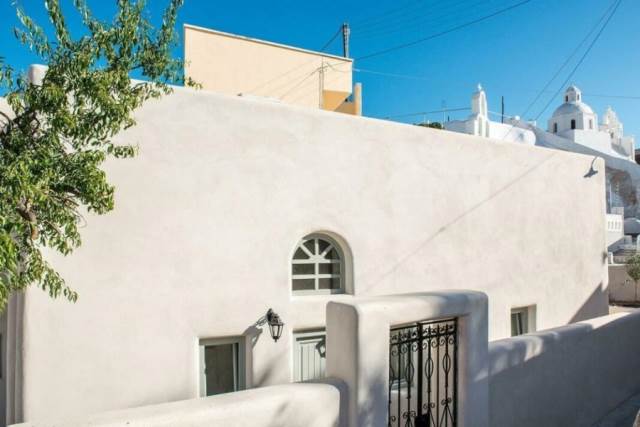 (Προς Πώληση) Κατοικία Συγκρότημα κατοικιών || Κυκλάδες/Σαντορίνη-Θήρα - 139 τ.μ, 3 Υ/Δ, 790.000€ 