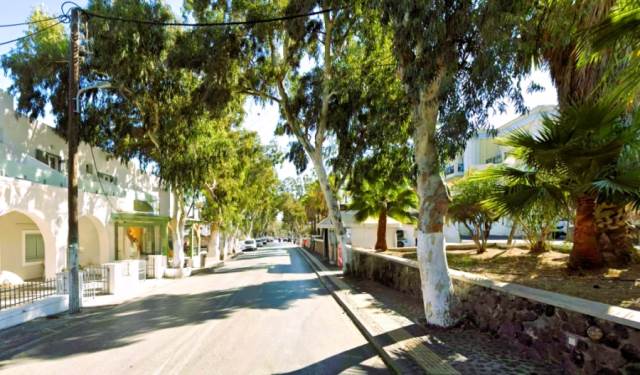 (For Rent) Commercial Retail Shop || Cyclades/Santorini-Thira - 50 Sq.m, 1.500€ 