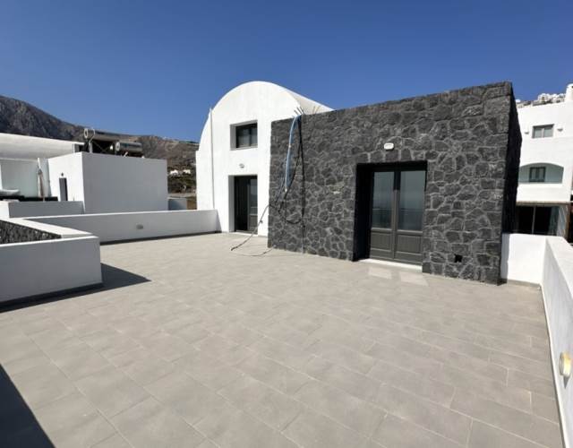 (Προς Πώληση) Κατοικία Διαμέρισμα || Κυκλάδες/Σαντορίνη-Θήρα - 90 τ.μ, 2 Υ/Δ, 360.000€ 