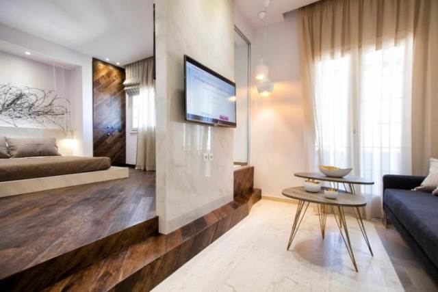 (Προς Πώληση) Επαγγελματικός Χώρος Ξενοδοχείο || Κυκλάδες/Σαντορίνη-Θήρα - 330 τ.μ, 1.700.000€ 