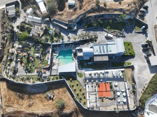 (For Rent) Commercial Complex || Cyclades/Santorini-Thira - 460 Sq.m, 8.333€ 