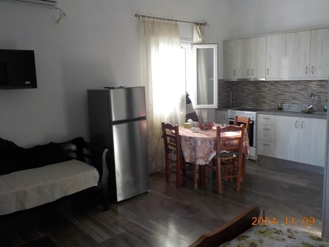 (Προς Ενοικίαση) Κατοικία Γκαρσονιέρα || Κυκλάδες/Σαντορίνη-Θήρα - 40 τ.μ, 450€ 