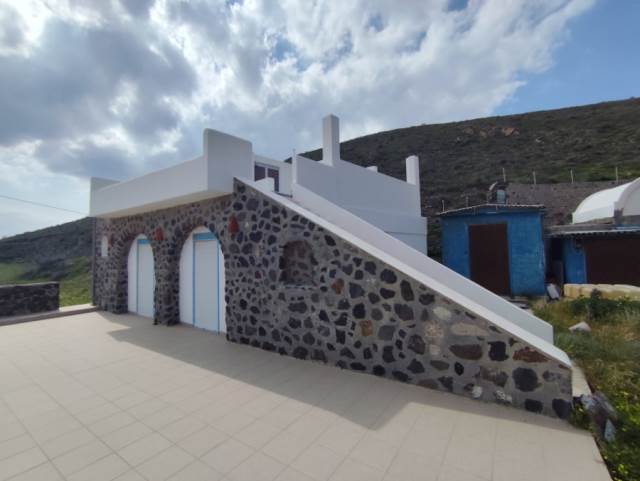 (Προς Πώληση) Κατοικία Συγκρότημα κατοικιών || Κυκλάδες/Σαντορίνη-Θήρα - 300 τ.μ, 3.000.000€ 