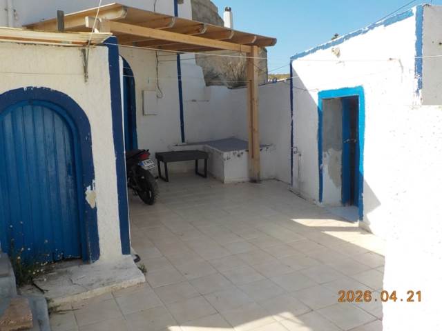 (Προς Ενοικίαση) Κατοικία Μονοκατοικία || Κυκλάδες/Σαντορίνη-Θήρα - 63 τ.μ, 1 Υ/Δ, 380€ 